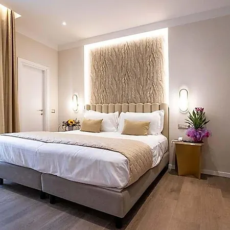 Helios Hotel